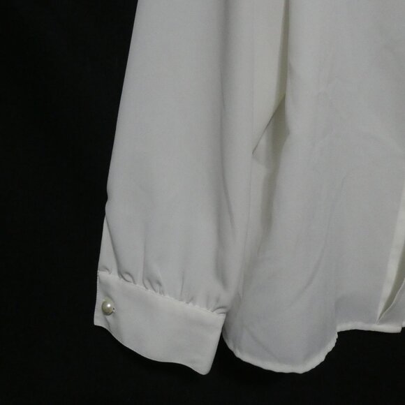 SUSAN HUTTON | size 14 | Elegant White Dress Shirt | Shoulder Pads | Polyester - Picture 6 of 14